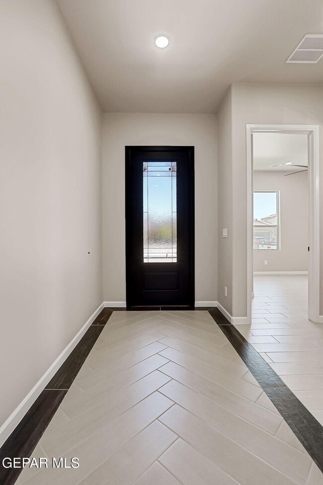 Photo - 13649 Keighly St