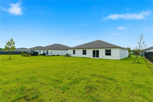 Photo - 17435 SW 285th St