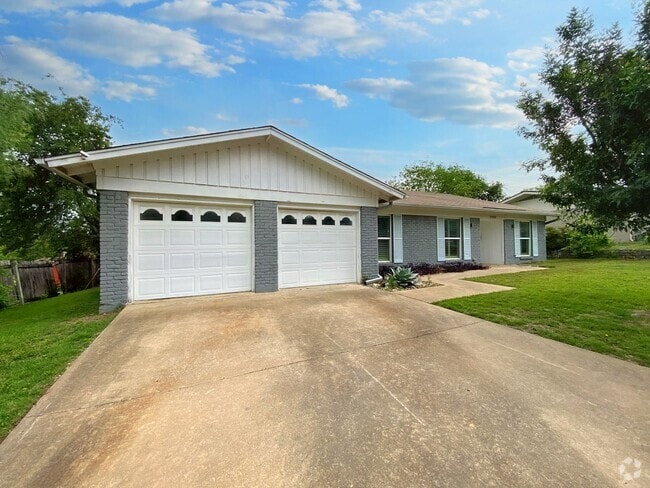 Building Photo - Beautiful 3 BR / 2 BA Home for Rent in Aus...