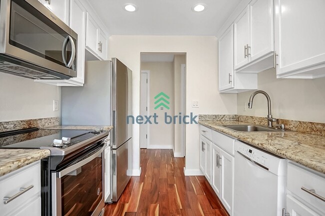 Photo - 2 BED & 2 BATH CONDO FOR RENT Unit B312