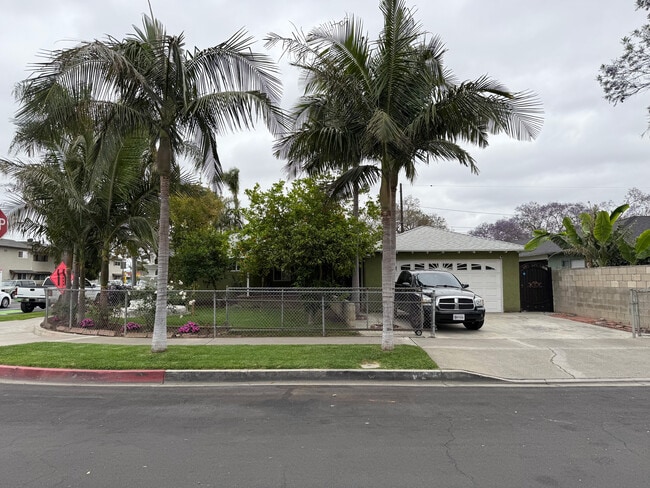 Photo - 1024 S Standard Ave Casa