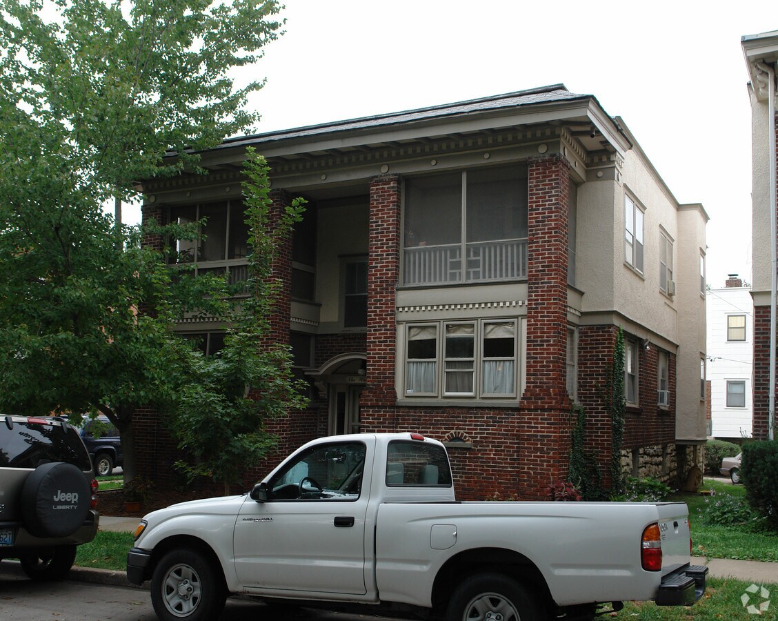 Photo - 5101 Wyandotte St