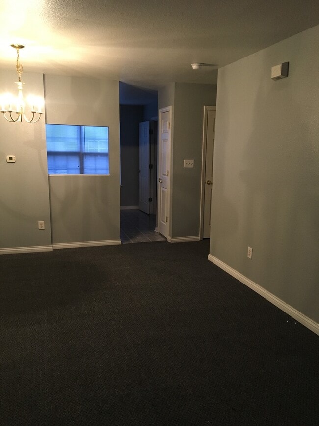 Photo - 3045 Skylar Ln