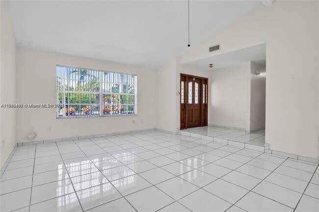 Photo - 17220 SW 93rd Ave Unit 1