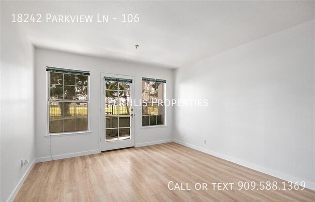 Photo - 18242 Parkview Ln