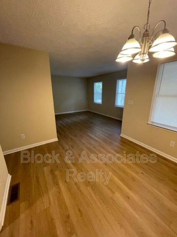 Photo - 904 Glenwood Rd