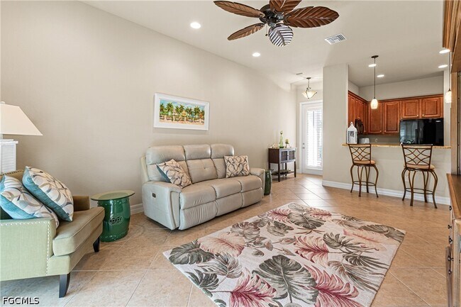 Building Photo - 10535 Carolina Willow Dr