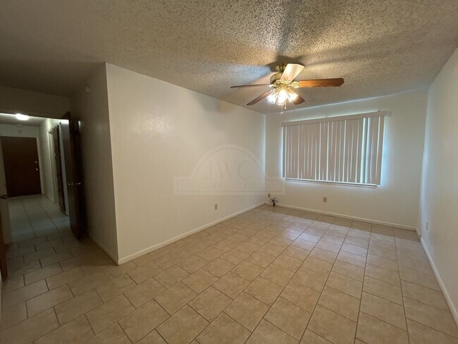 Photo - 2408 Carnation Dr