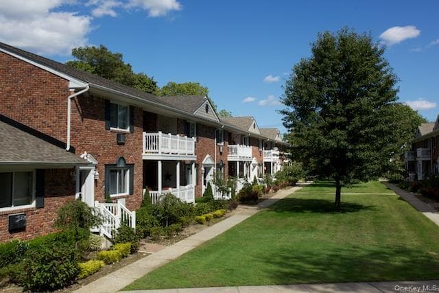 Building Photo - 16 Garfield Ave Unit 34-B