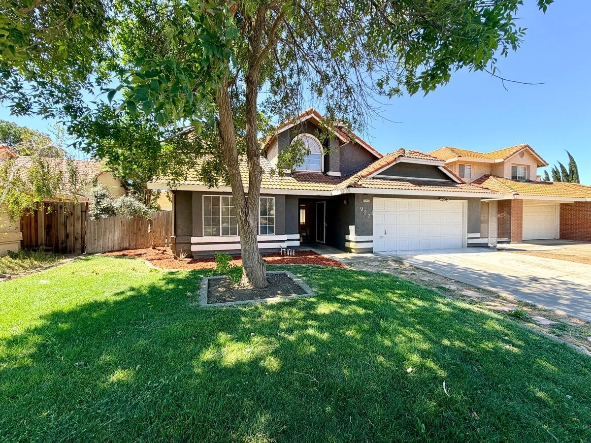Photo - 937 Neal St