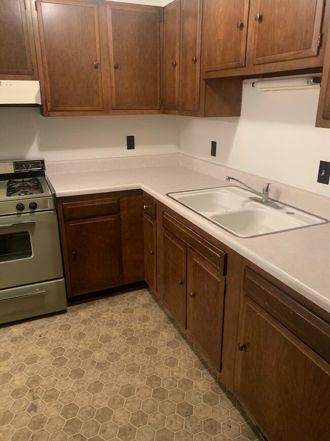 Photo - Blue Spruce Apartments Unit B2