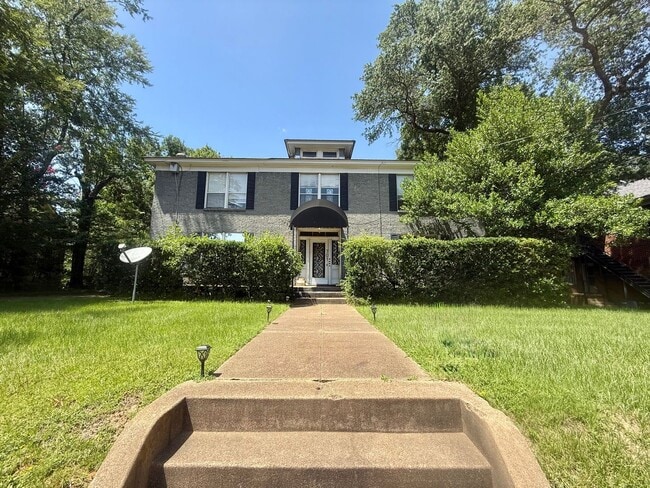 Building Photo - 701 W Houston St Unit H2