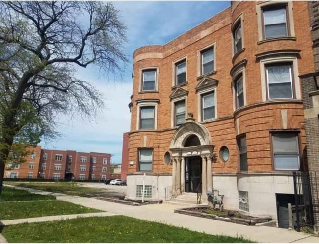 Photo - 4319 S Michigan Ave Unidad 3