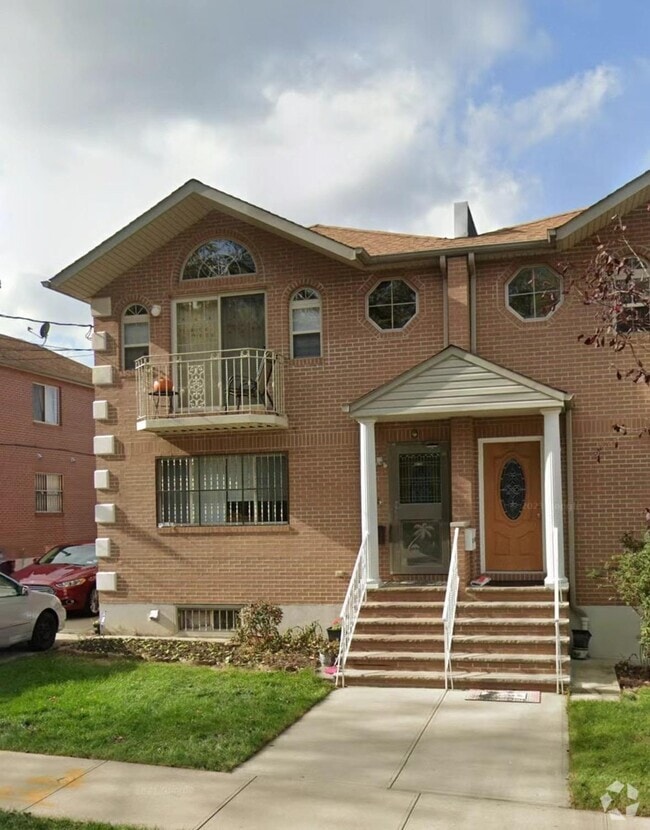 Building Photo - 88-03-88-70 70th Dr Rental