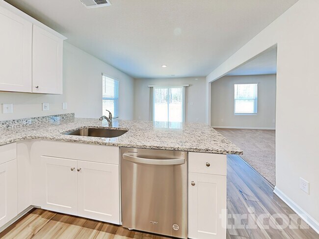 Photo - 165 Parkers Gate Dr