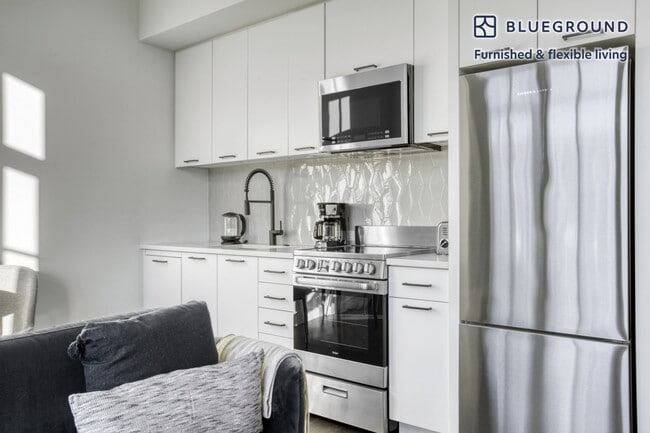 Photo - 550 Morse St NE Unidad FL4-ID320