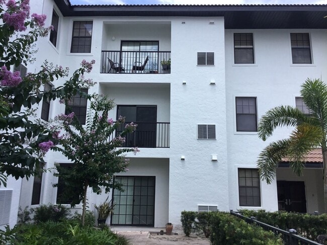 Photo - RESORT-STYLE 2 BEDROOM 2 BATHROOM CONDO Unit 3232