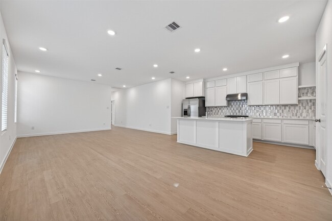 Photo - 27435 Sunterra Village Dr