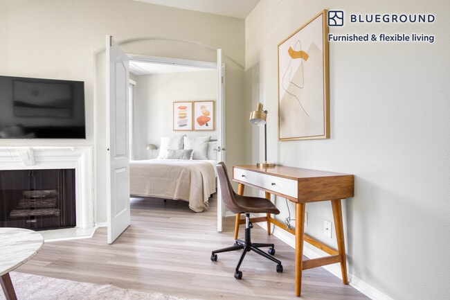 Photo - 114 N Doheny Dr Unidad FL2-ID541