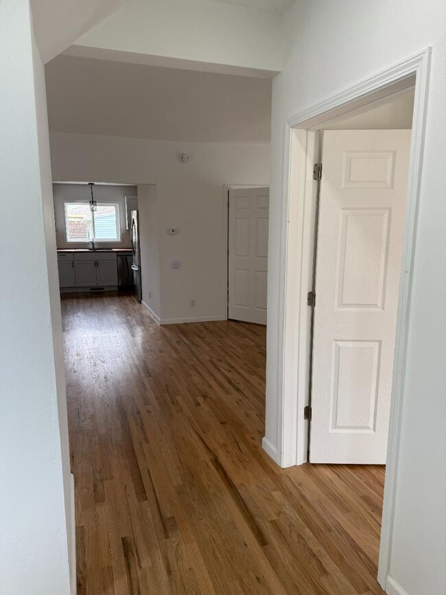 Photo - 332 2nd St
