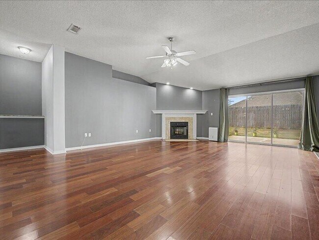 3063 Border Creek Dr