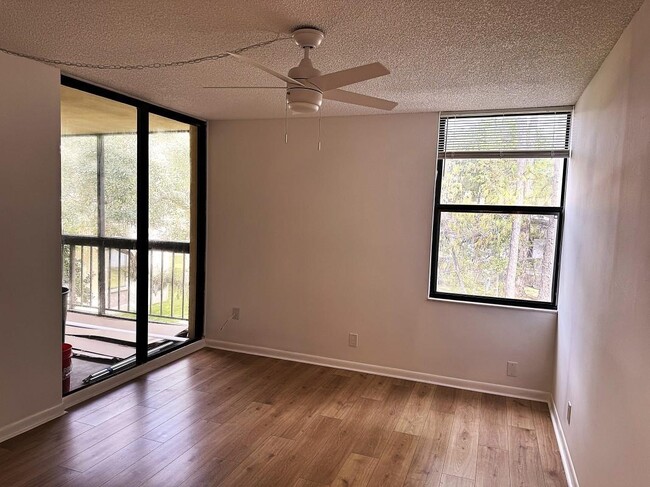 Photo - 8433 Forest Hills Dr Unit 205