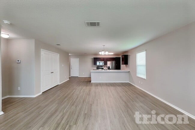 Photo - 9736 Marbach Brk