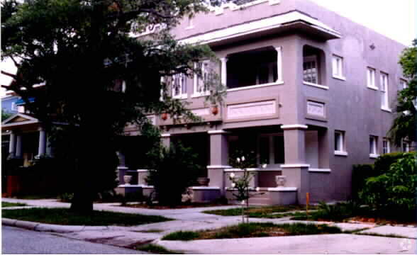 Photo - 818 S Oregon Ave