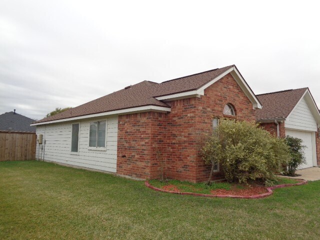 Photo - 19323 Palmoral Dr