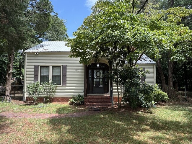 Building Photo - 1710 Ohio Ave