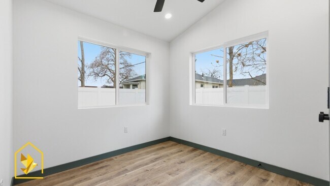 Photo - 3182 S Imperial St Unidad A