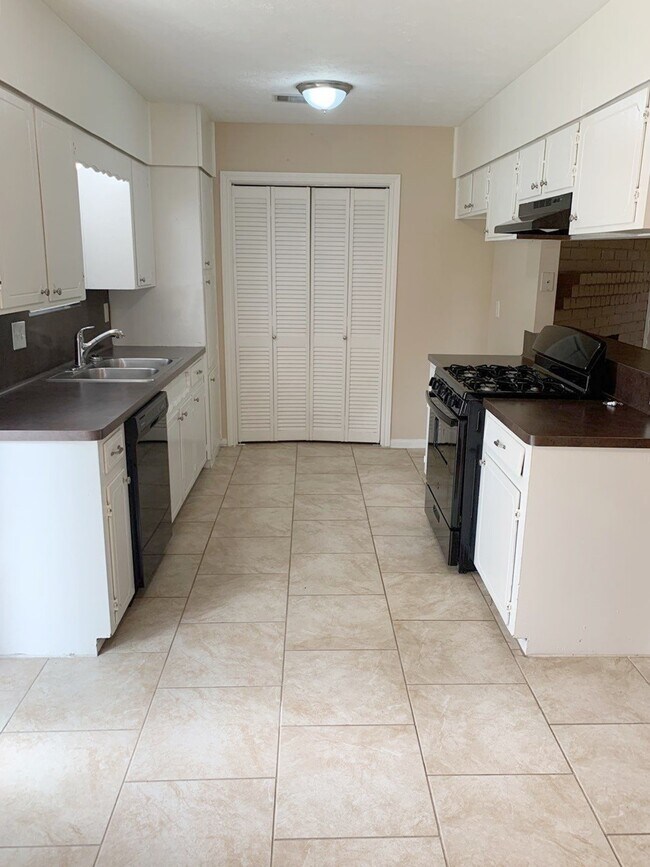Photo - 2334 Marble Falls Dr