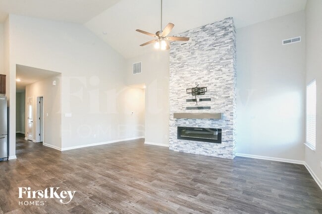 Photo - 6612 Laurelwood Dr