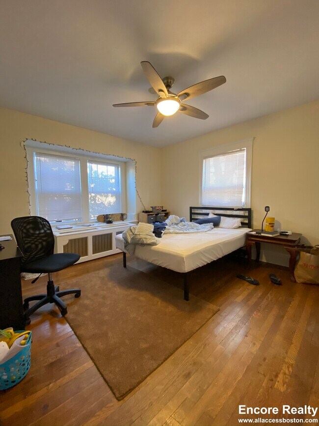 Photo - 200 Commonwealth Ave Unidad 1