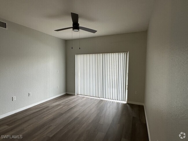 Building Photo - 6300 Aragon Way Unit 106 Rental