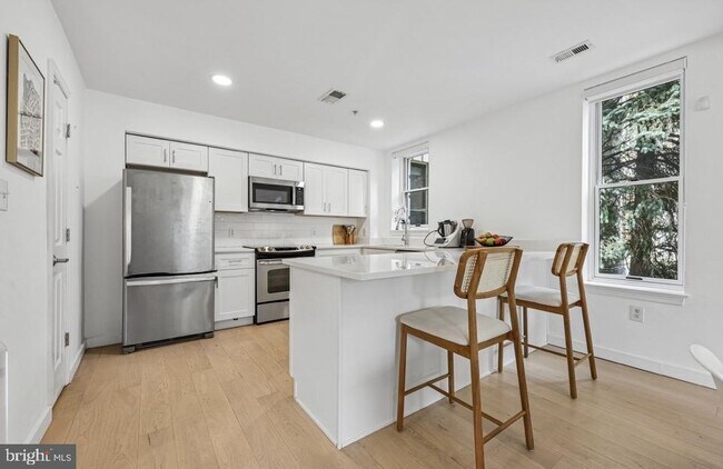Photo - 2627 Adams Mill Rd NW Unit 108