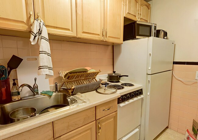 Photo - 1063 Beacon St Unit 8