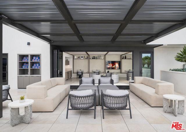 Building Photo - 3688 Overland Ave Unit 521