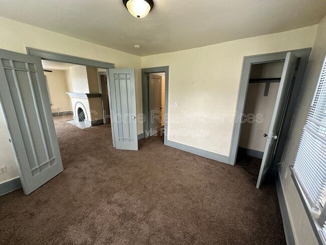 Photo - 2114 Glen Ellyn St