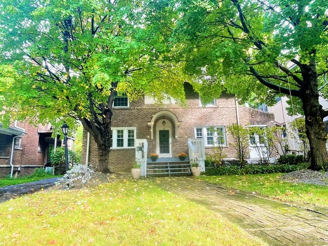 Building Photo - 91 N Portage Path