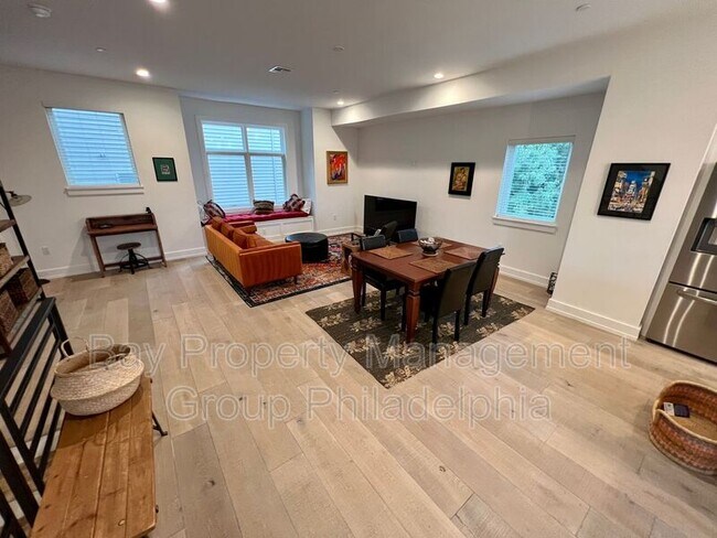 Photo - 263 Hermitage St Unit 8