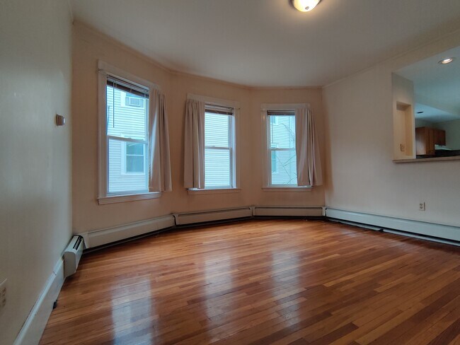 Photo - 11 Holton St Unit 1