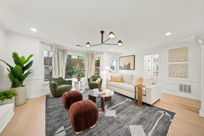 Building Photo - 4506 Reva Way NE Rental