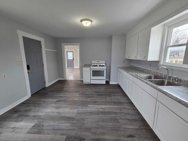 Photo - 3533 Douglas Ave Unidad 3533 Douglas Ave. Lower