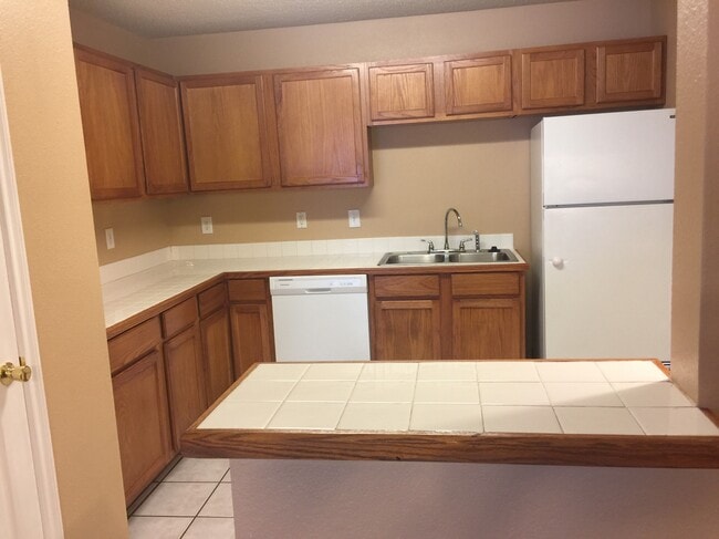 Photo - 3015 Flask Dr