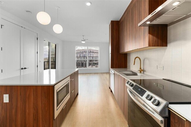 Photo - 1701 Simond Ave Ave Unidad 644
