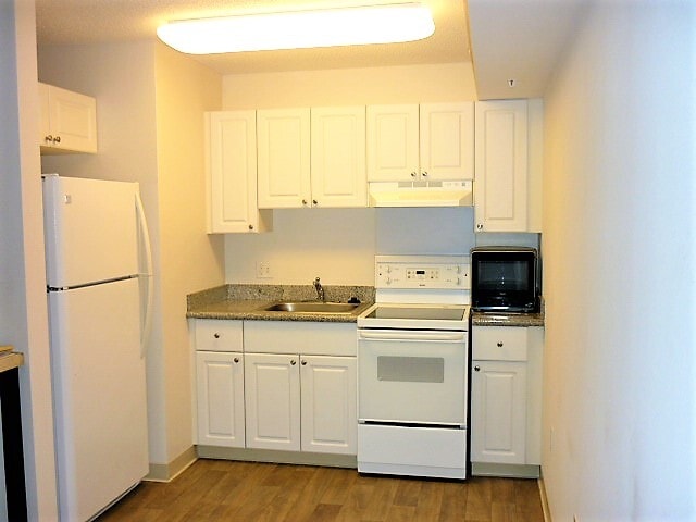 Photo - 801 South St