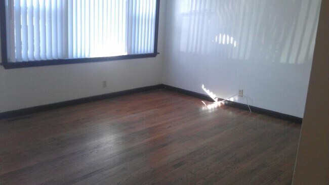 Photo - 3 br/1 ba - Great home/Great Space/Great Price