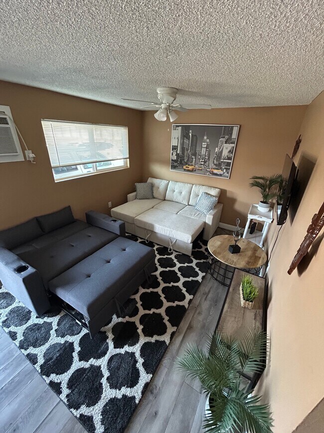 455 Moser Ave Unit 19
