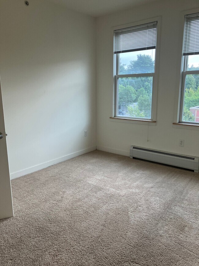 25 Bacon St Unit 301